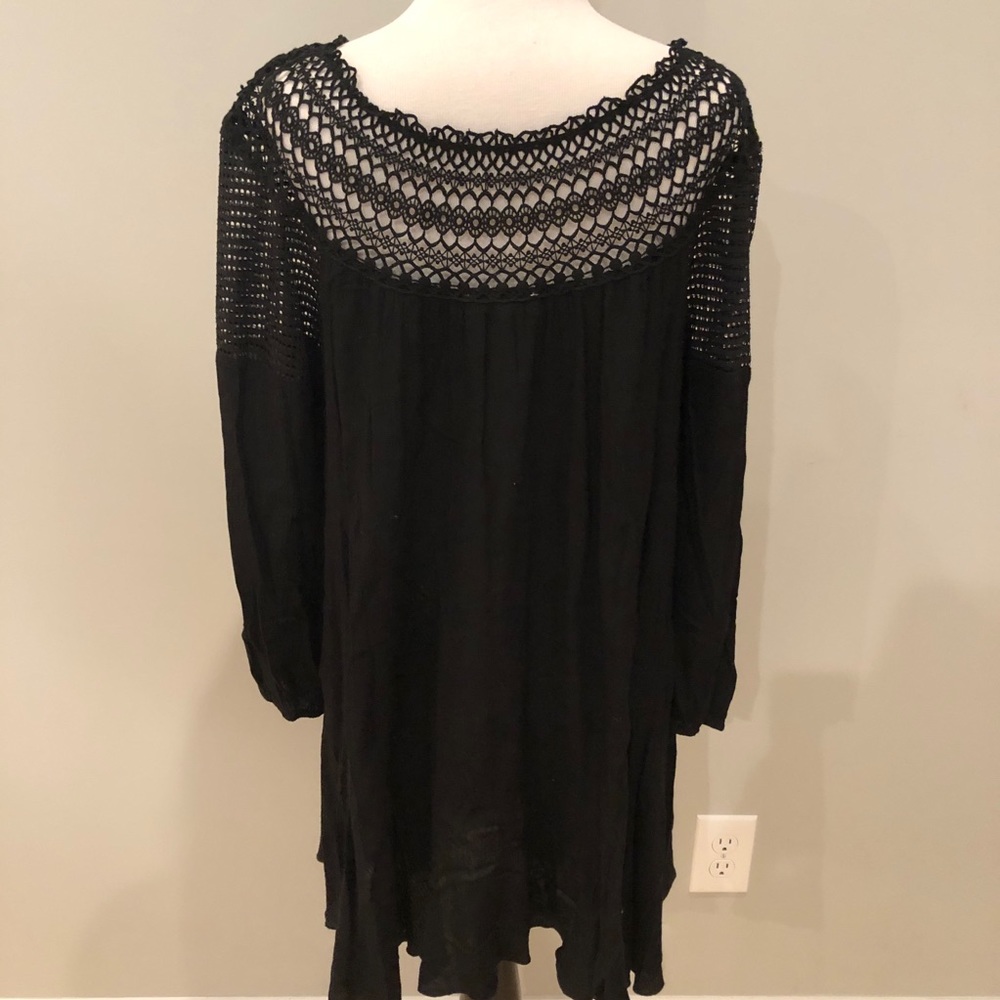 UMGEE BoHo Tunic w/ Crochet Detailing & Sheer Neck